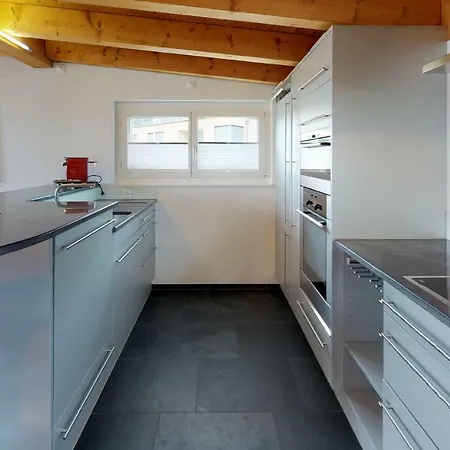 Crusch 5.13 アパート サメーダン